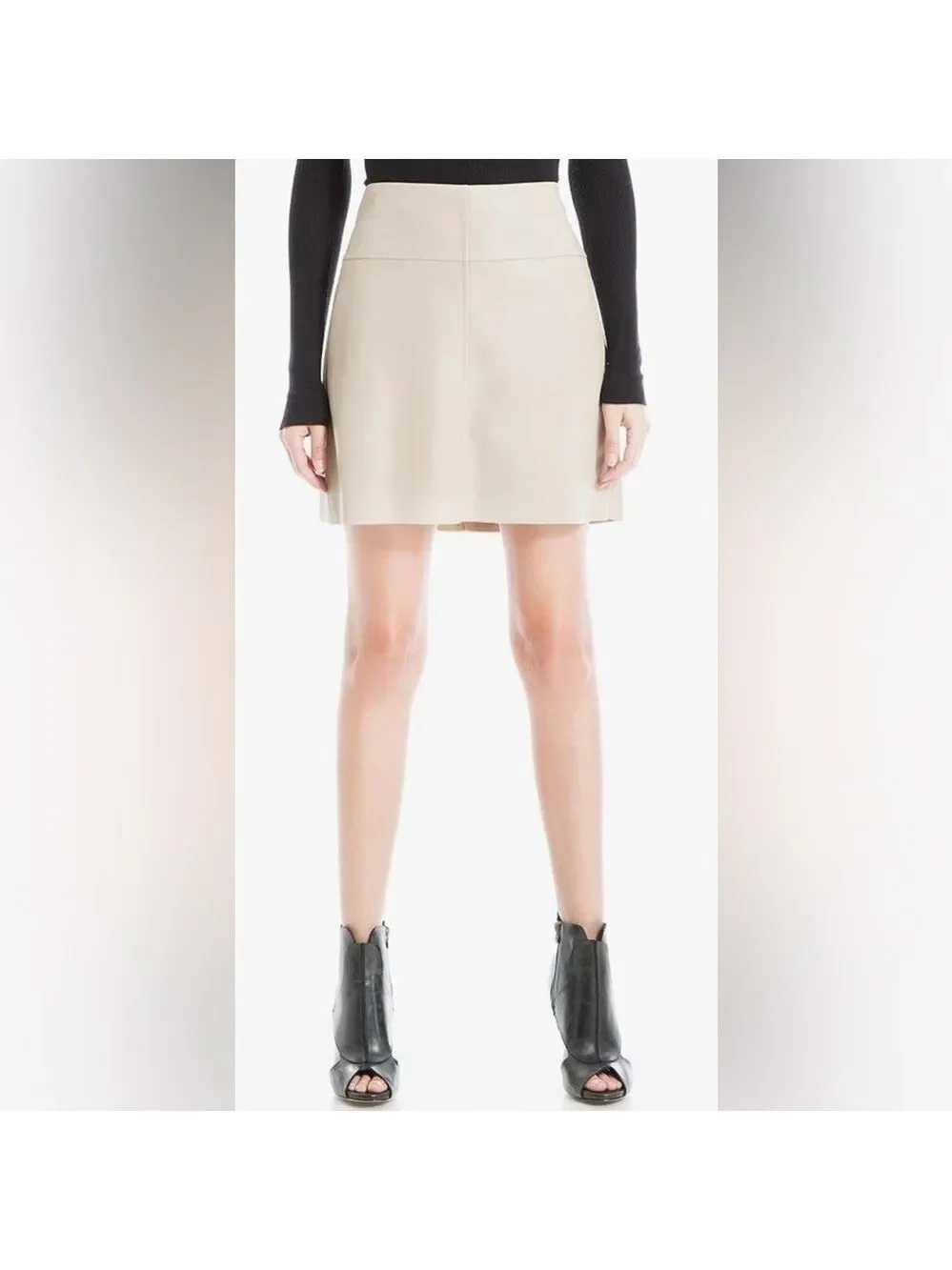 Max Studio Women’s Faux Leather Mini Skirt Bone color Size Large NWOT